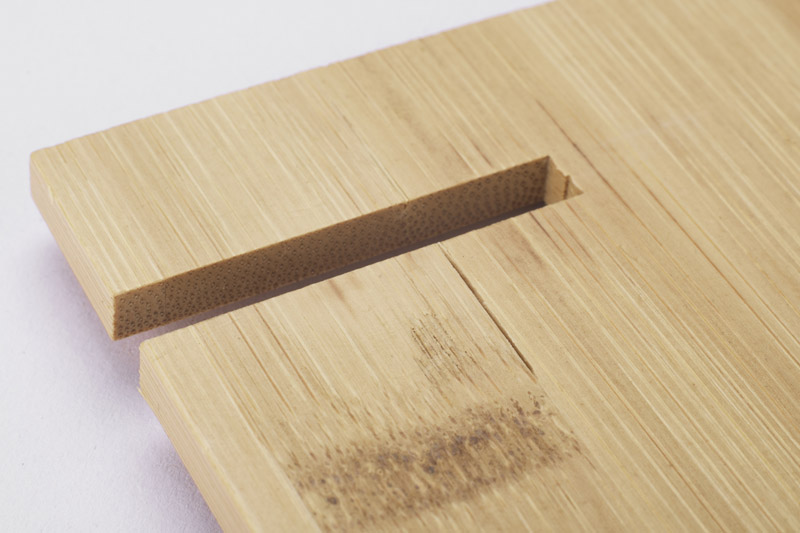 Bambusowy stojak na telefon RAGA